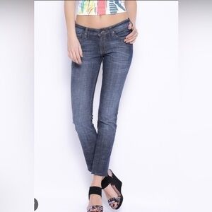 PEPE ‘Frisky’ slim ankle jeans 30x26. Stretch. 8” rise. Like new condition